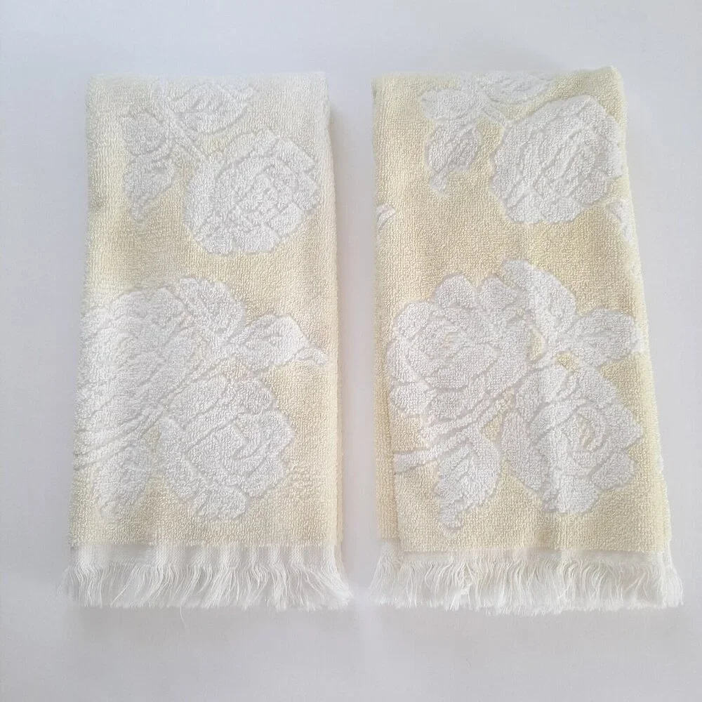 Vtg Sculpted Hand Towel Set of 2 Pastel Yellow, White Pacific Supersorb